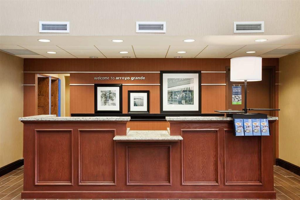Hampton Inn & Suites Арройо-Гранде Интерьер фото